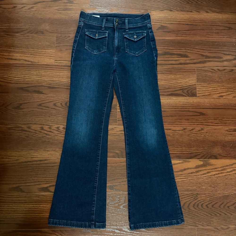 Gap High Rise '70s Flare Jeans size 28R dark indigo